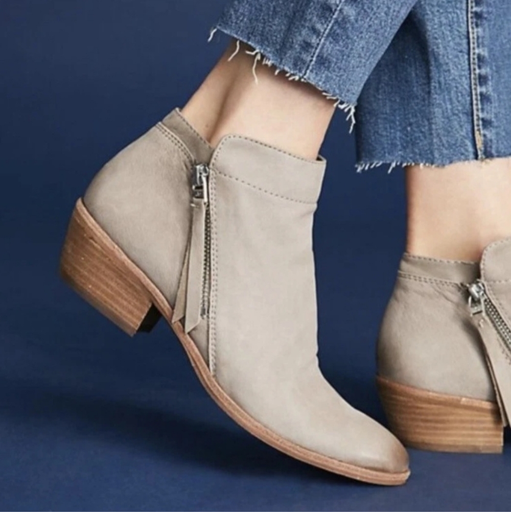 Sam Edelman Women's Packer Boot Size 7.5 Block Heel Tan Taupe Nubuck Leather